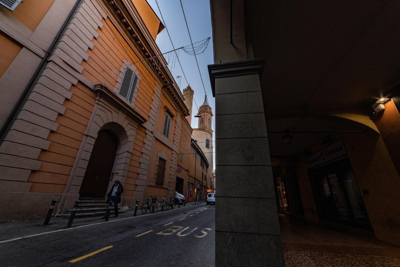 Morgana Sotto Le Torri Centro Storico — Foto 1